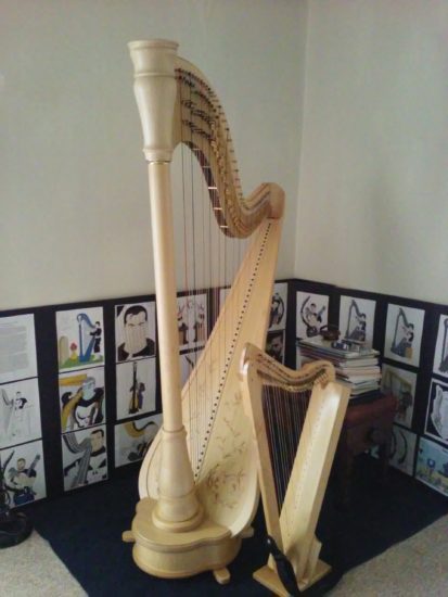 Grover with Curtis, my harpsicle harp.