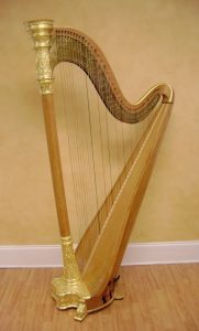 An old L&H Style 17 semi-concert harp.